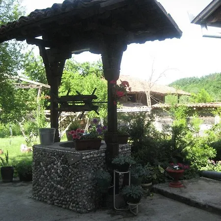 بيت ضيافة Palitsi Art House *